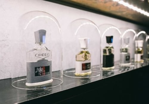How does creed aventus smell on different genders?